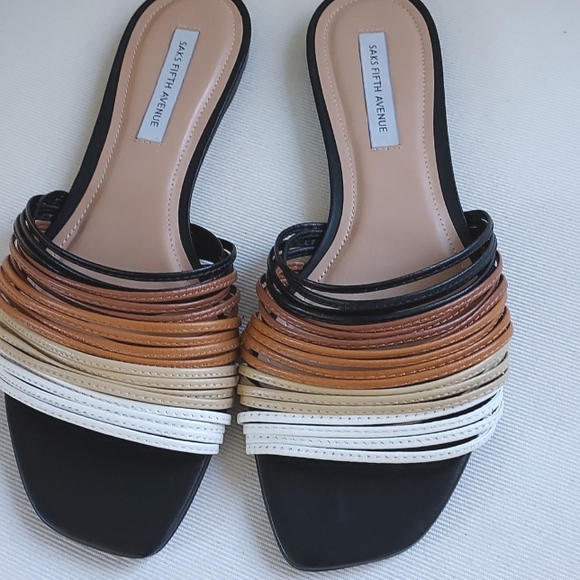 SAKS FIFTH AVENUE Strappy 5 Color Slides Size 8M NWOT - Picture 2 of 8